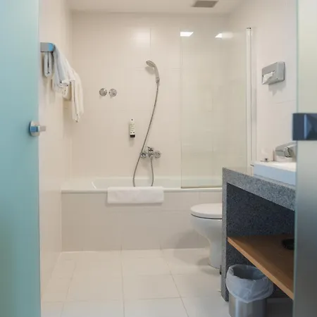 Dom-Hotel Linz Room photo