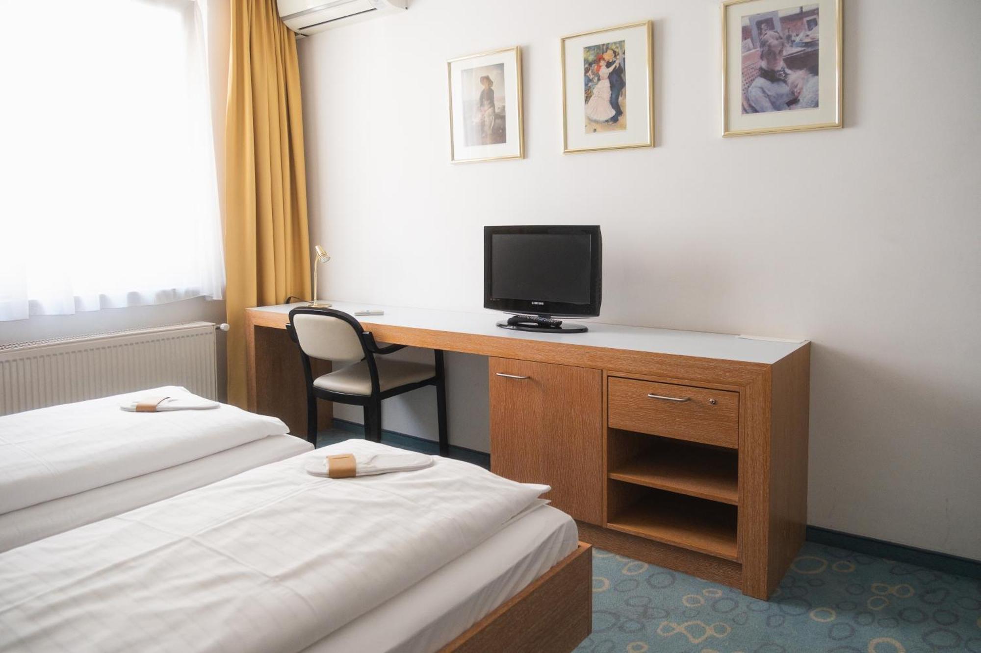 Hotel Dom-hotel 4*