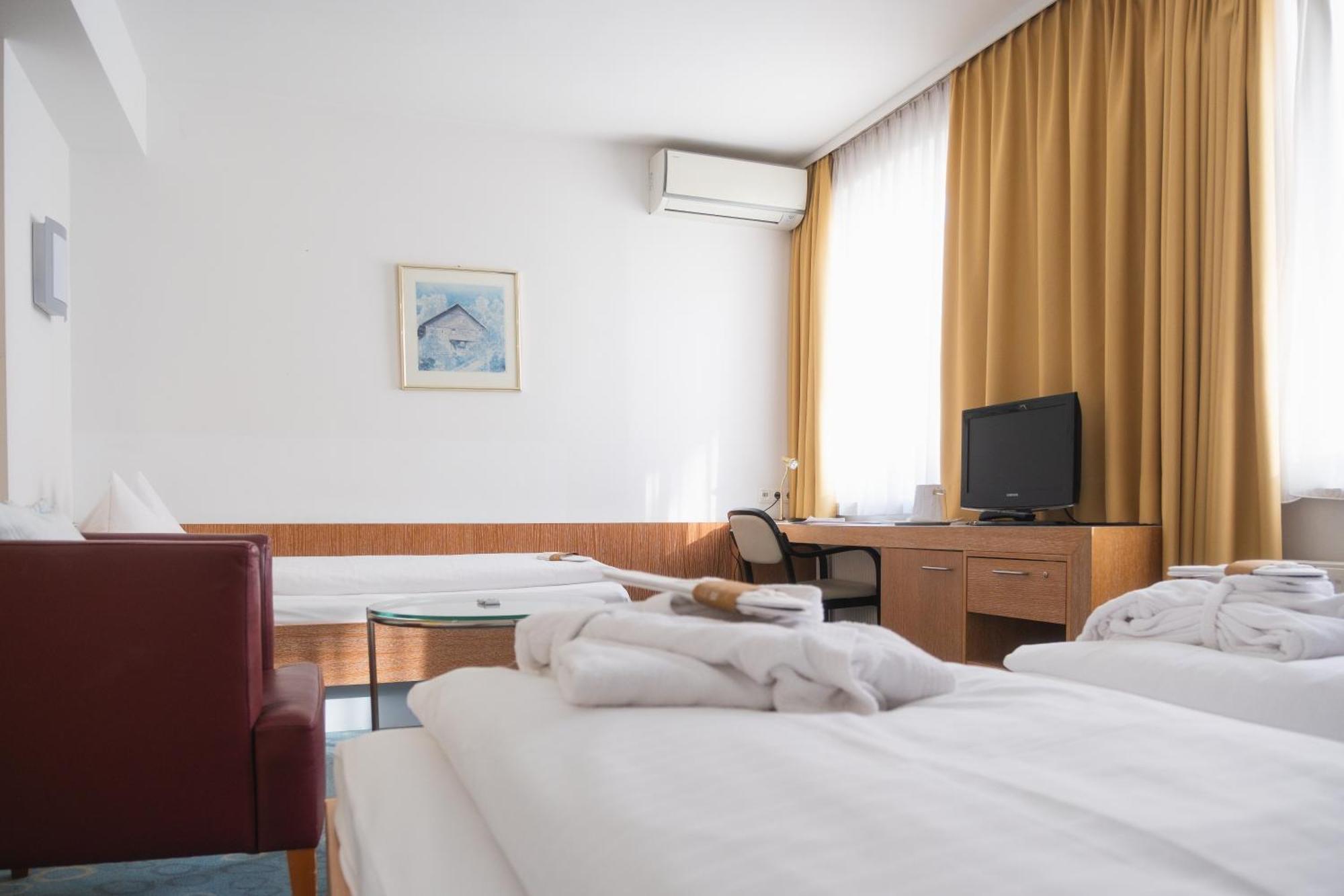 Hotel Dom 4*