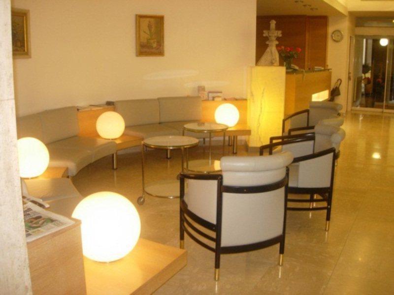 Hotel Dom-hotel 4*
